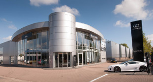 Tekstplaatje Lexus Breda